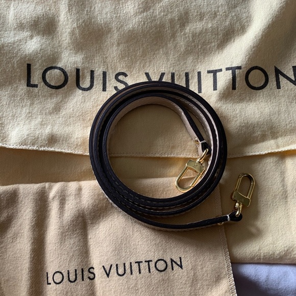 Louis Vuitton Accessories - Authentic Louis Vuitton bag strap beige/Dune new